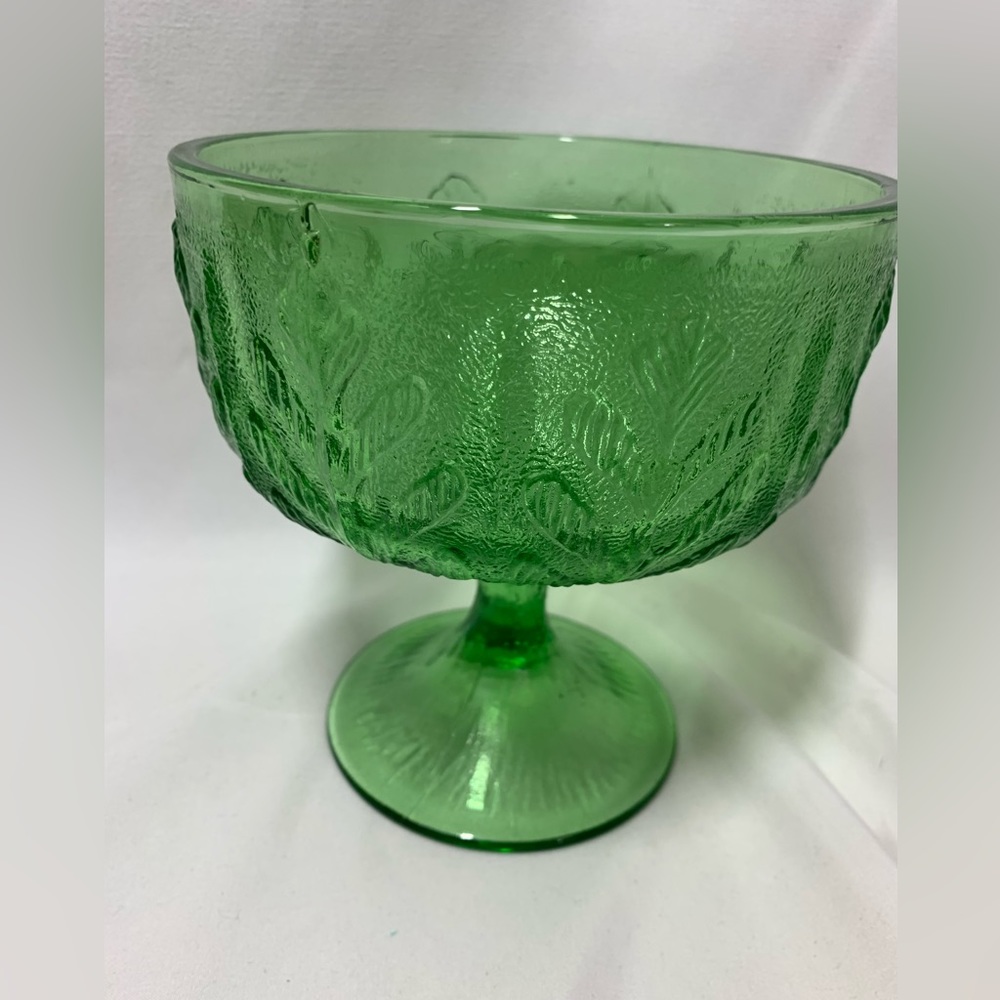 Vintage FTD Green Leaf compote bowl Dew
Drop background 1978